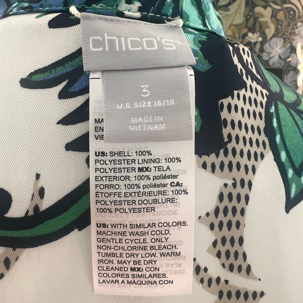 15. NWOT CHICO’s Reversible Floral Daydream Duster - Picture 11 of 15